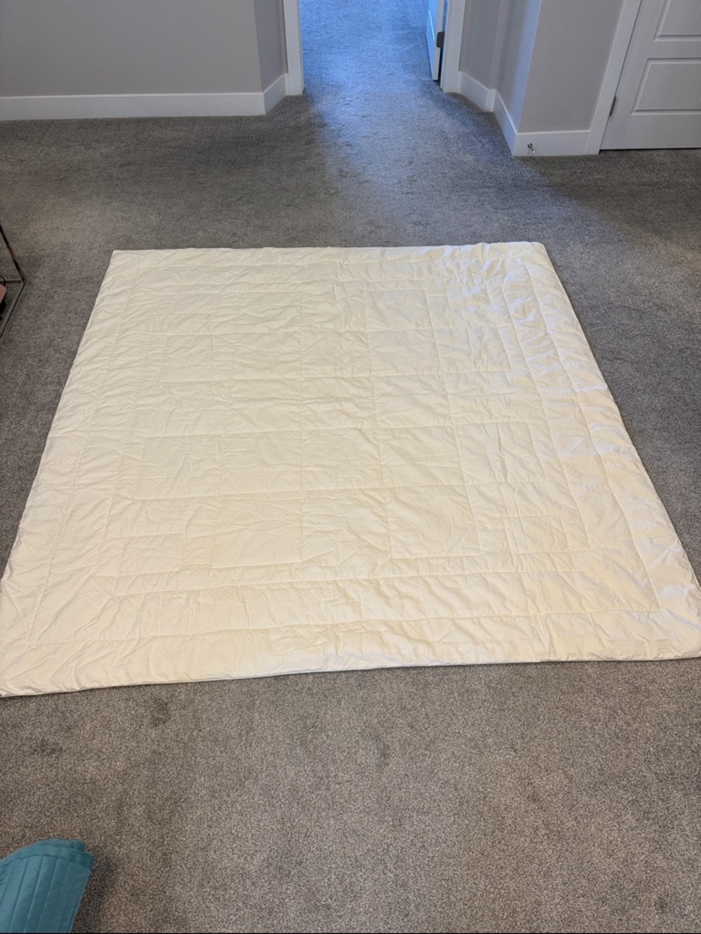 Kenko Dream Light Cream Quilted Comforter - Soft Home Bedding